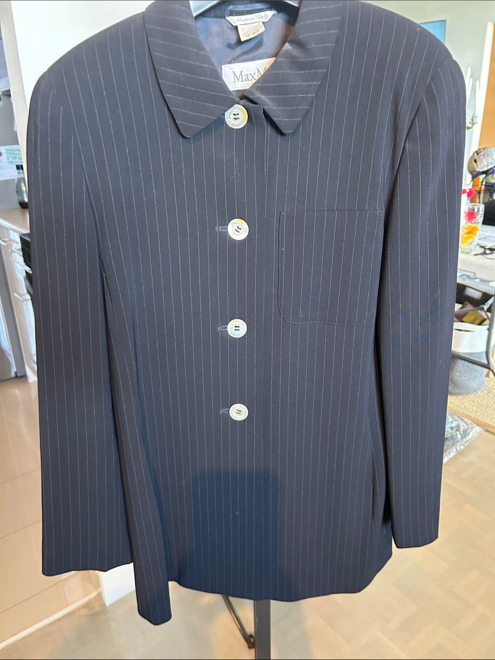 MaxMara Navy Pinstripe cool Wool-Blend Blazer/Car-coat Jacket side pockets.